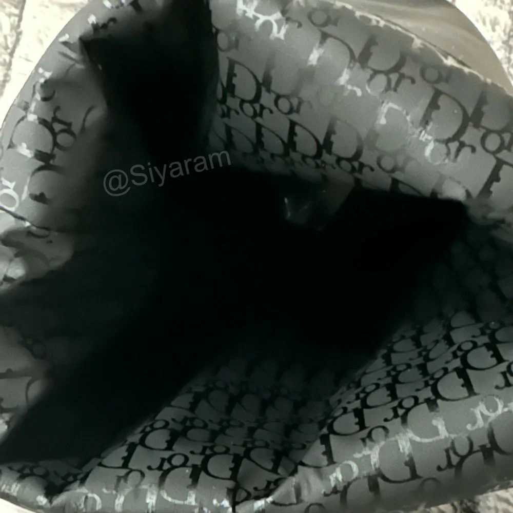 Dior bucket bag / cosmetic bag to crossbody bag - Picture 7 of 8